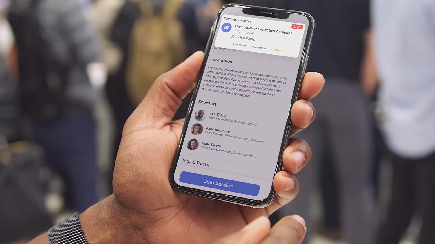 Which platforms offer real-time push notifications for attendees? - Realtime Analytics Push Notification
